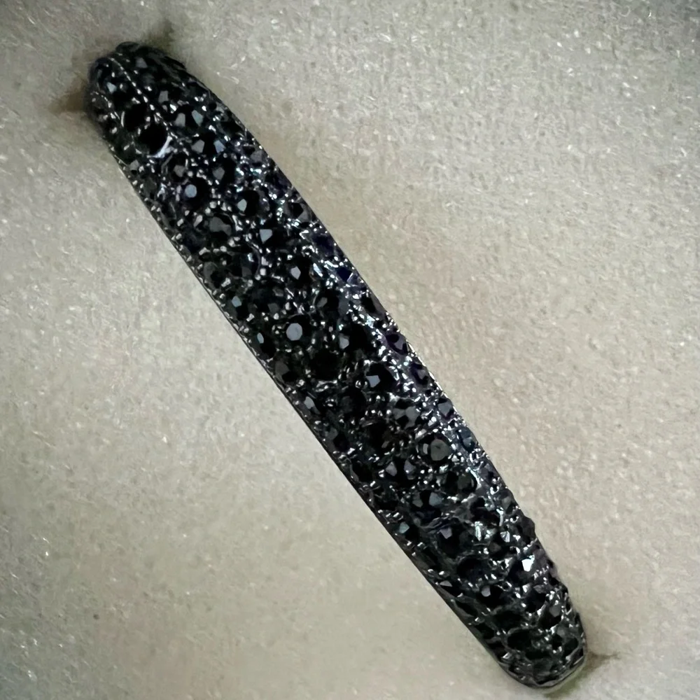 BRACELET Fashion Bangle NWT Sparkly Black Rhinestones on Black & Box